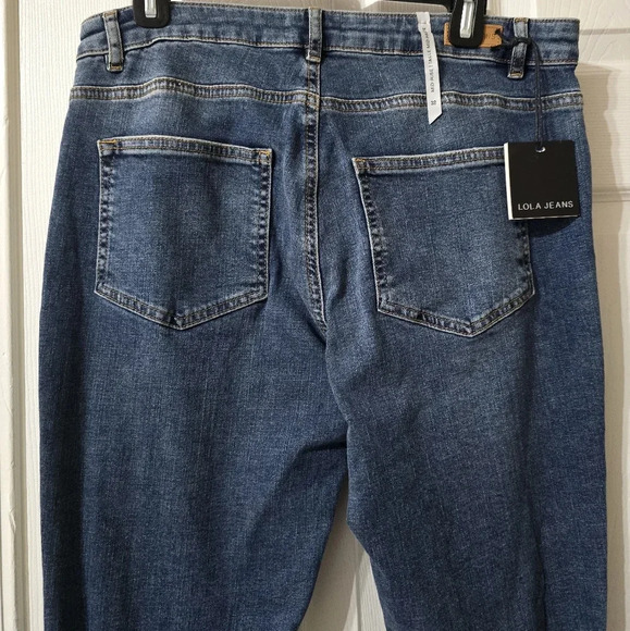 NWT LOLA Bradly-DIS Midrise Flare Jeans, Medium Wash, Destructed, Size 32. - Picture 9 of 13